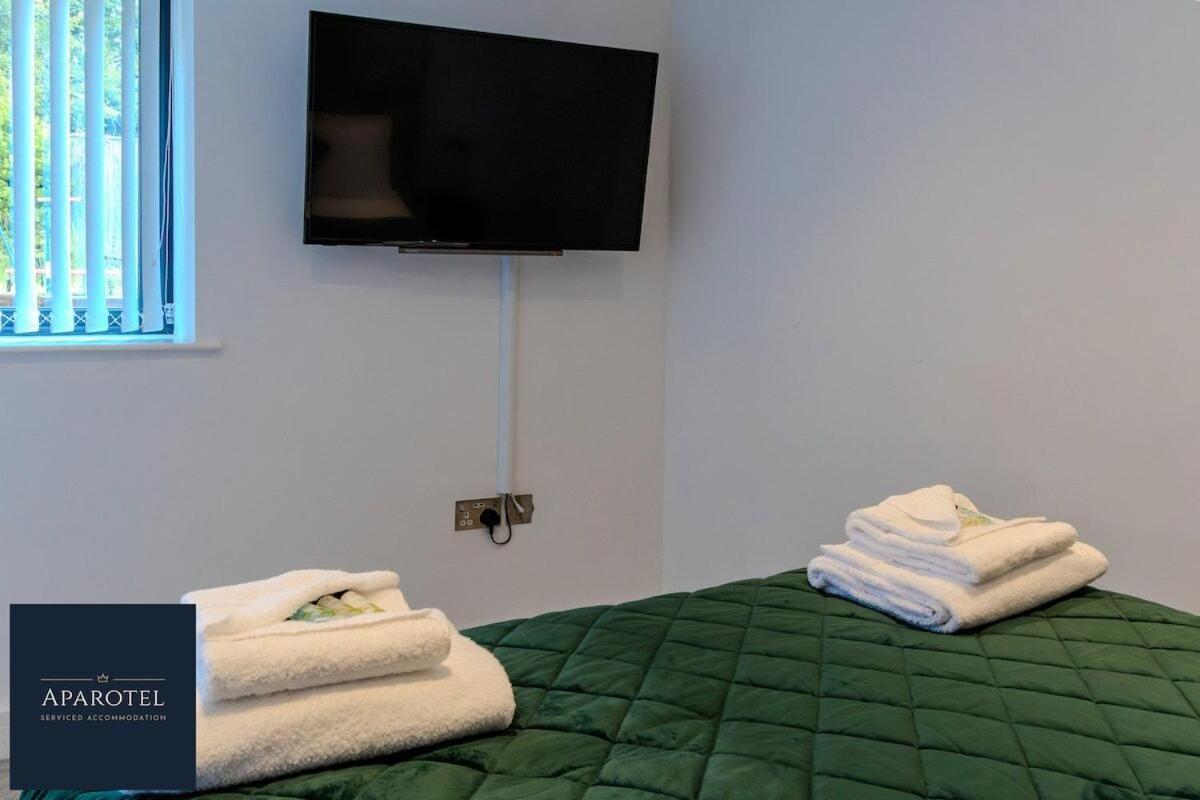 Aparotel Serviced Apartments - Stonehenge, Amesbury Town Centre Room photo