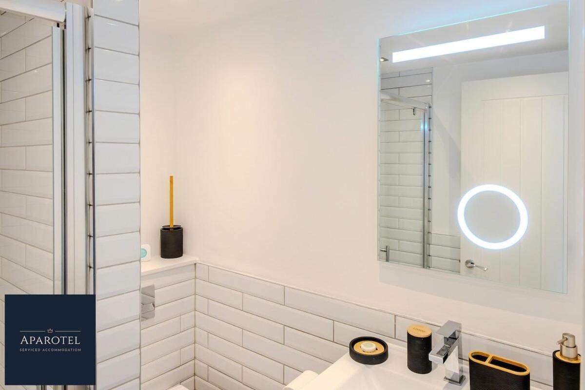 Aparotel Serviced Apartments - Stonehenge, Amesbury Town Centre Room photo