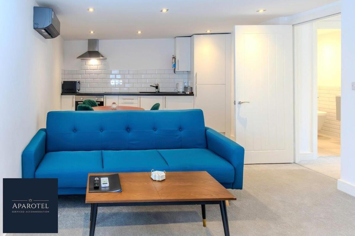 Aparotel Serviced Apartments - Stonehenge, Amesbury Town Centre Room photo