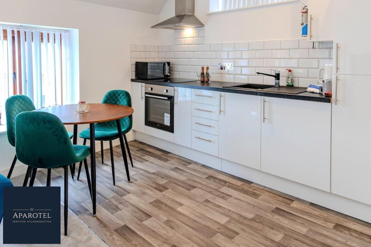 Aparotel Serviced Apartments - Stonehenge, Amesbury Town Centre Room photo